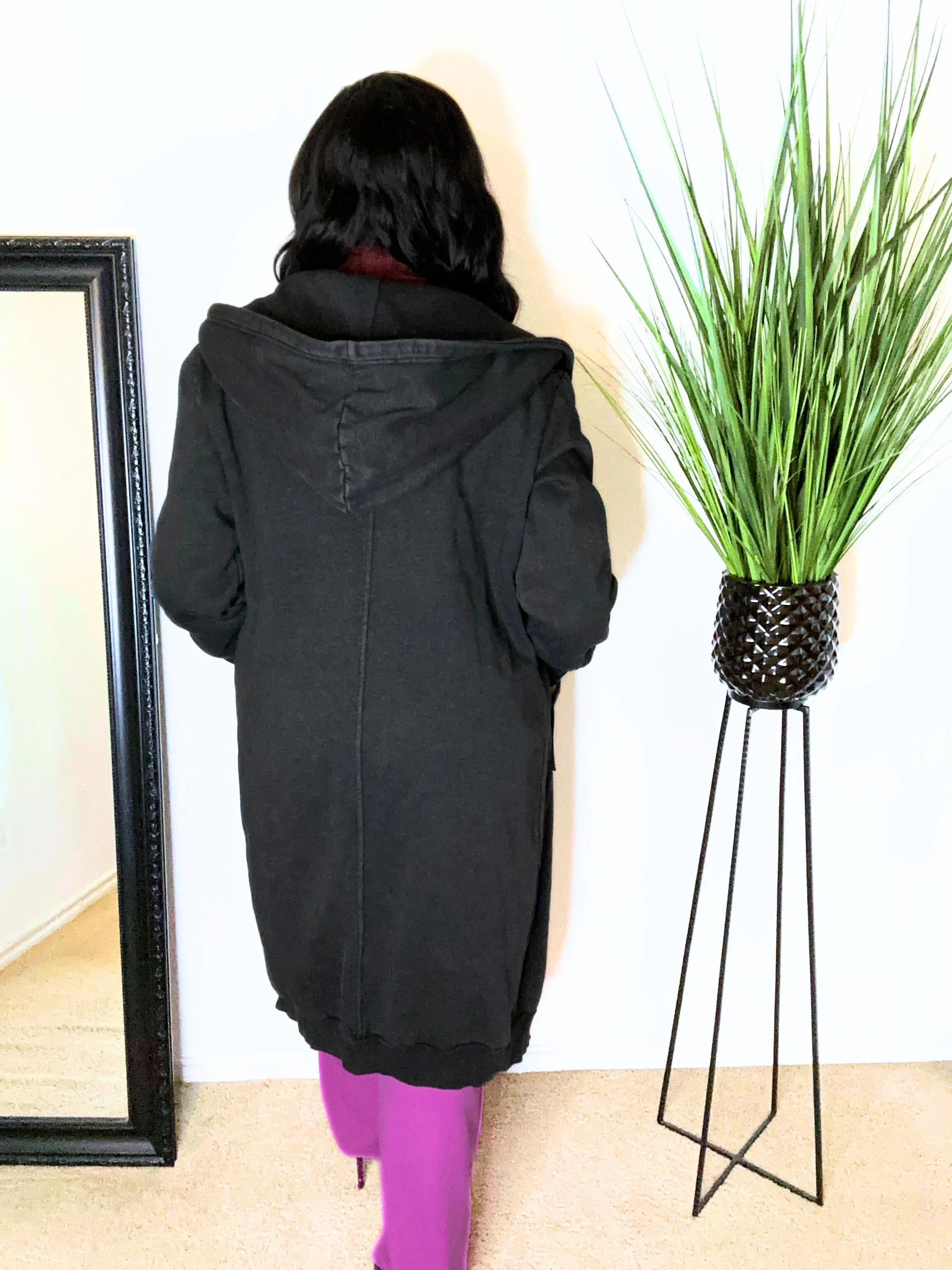Bold Turtleneck Top Pants