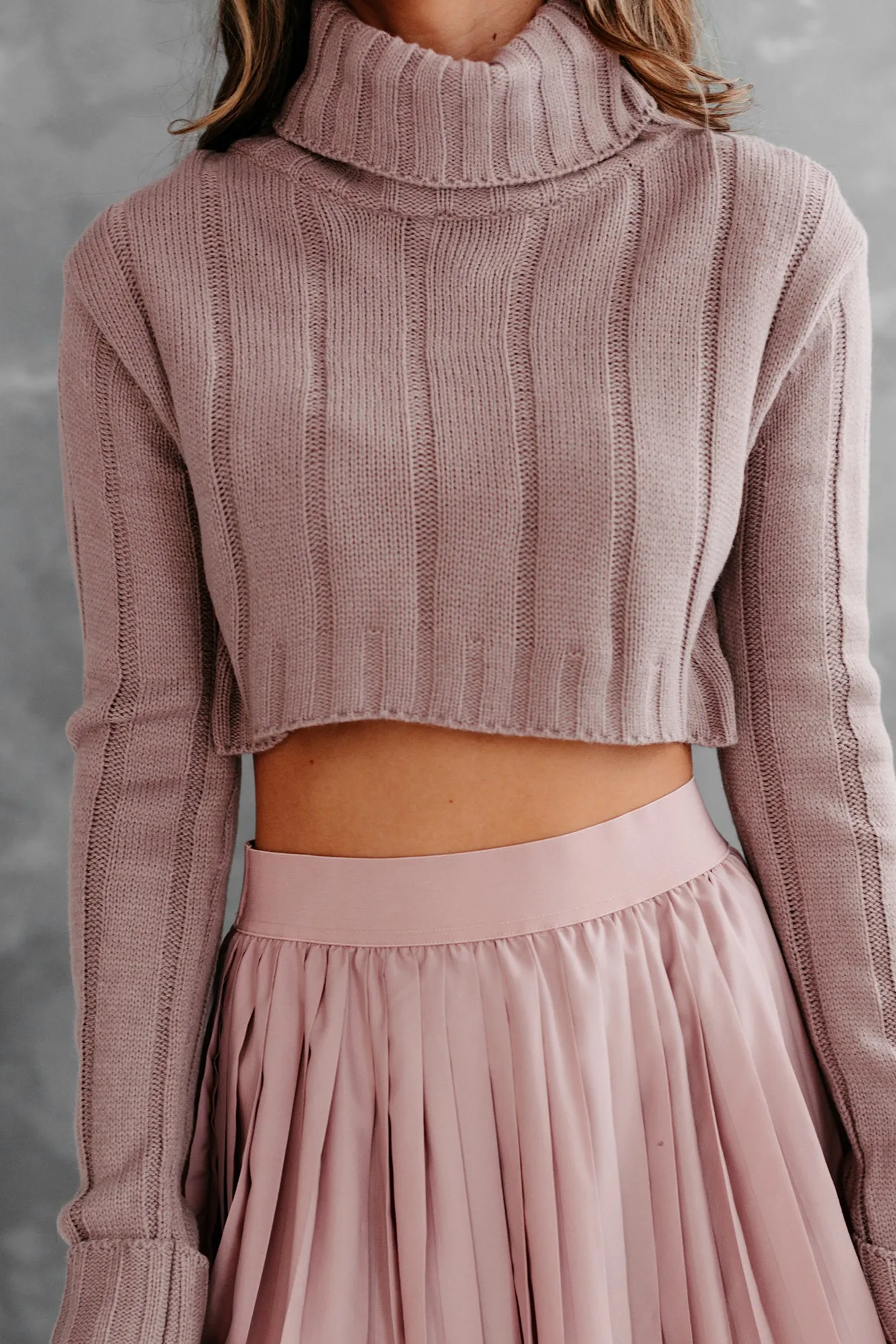 Distracted By You Cropped Turtleneck Sweater (Coco)