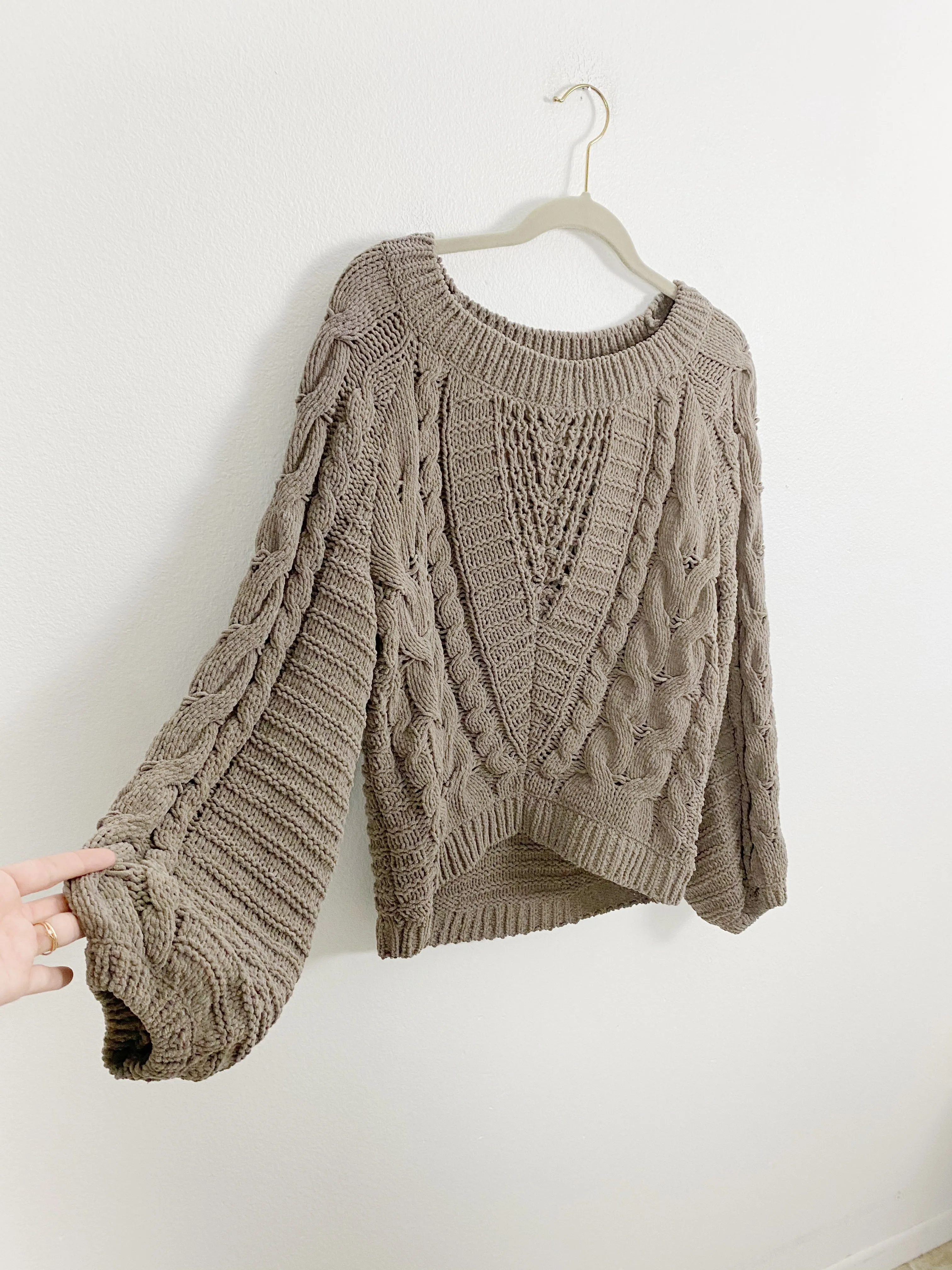 Express Knit Bubble Sleeve Sweater Small