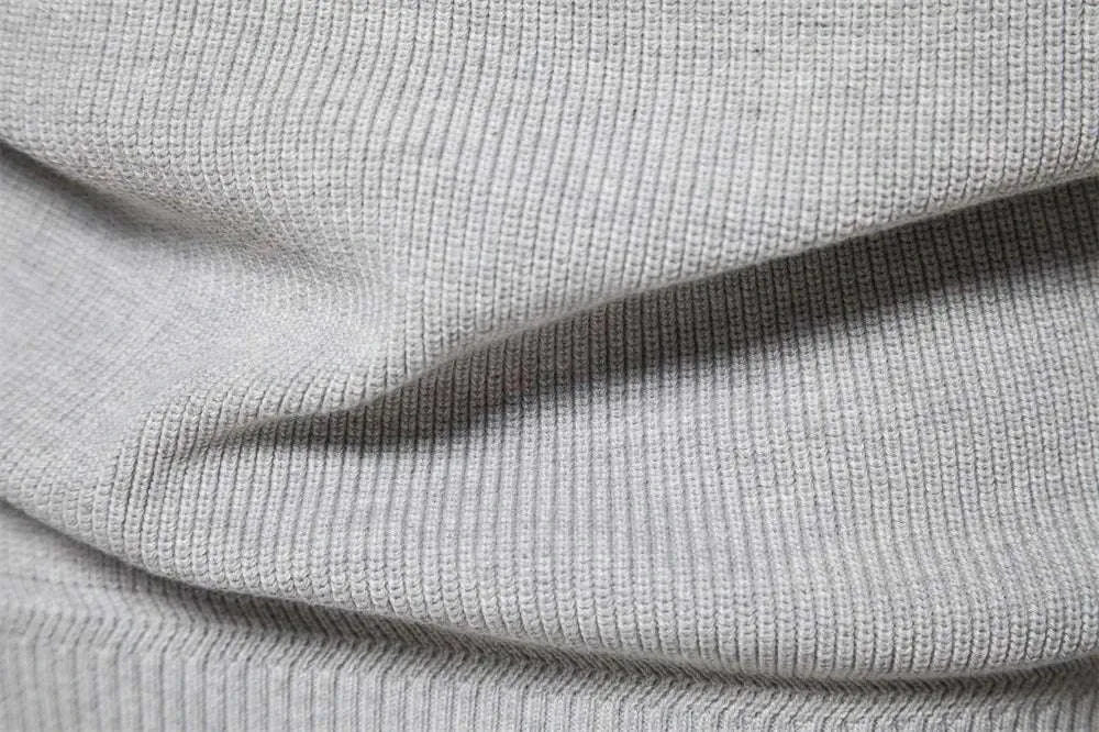 High-collar autumn/winter sweater