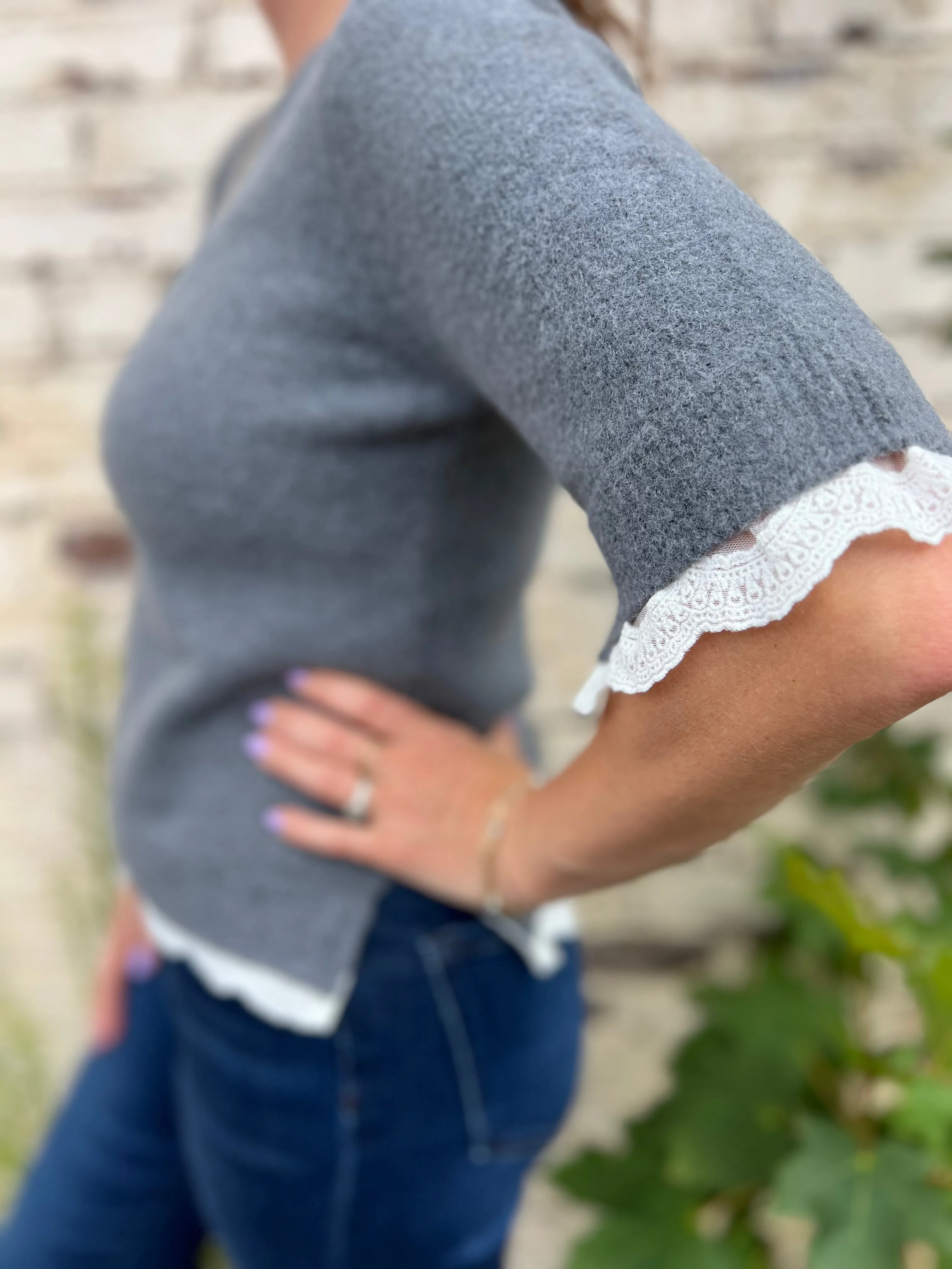 Lace Detailed Short Sleeve Sweater