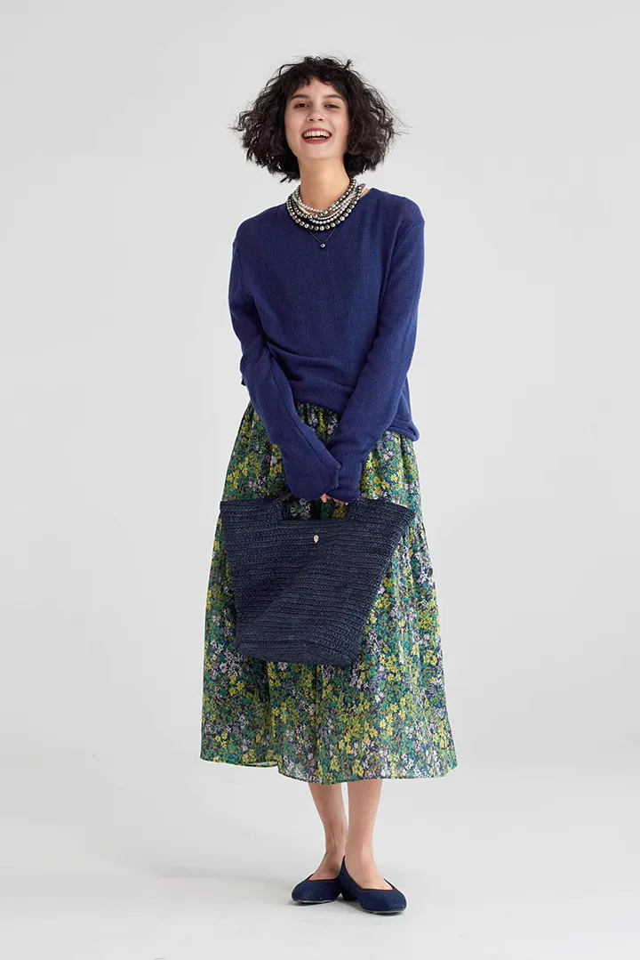 Lightweight Cashmere Crew Neck Sweater