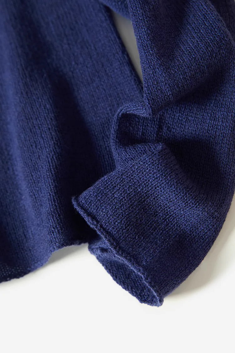 Lightweight Cashmere Crew Neck Sweater