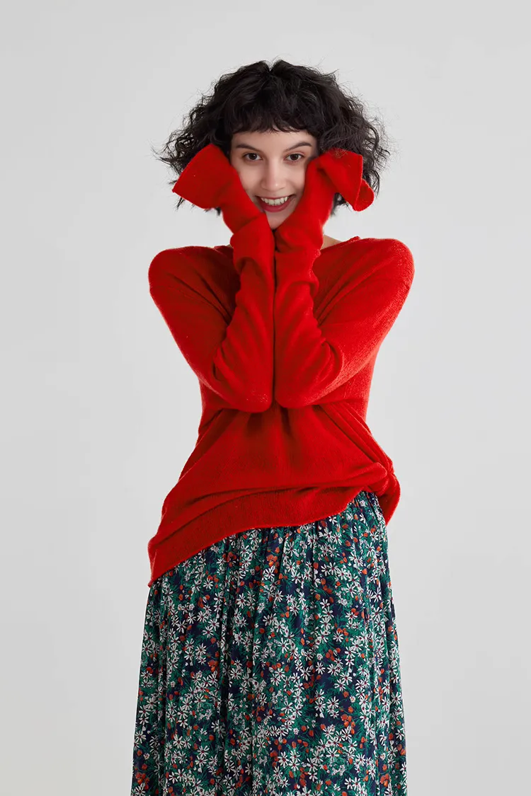 Lightweight Cashmere Crew Neck Sweater