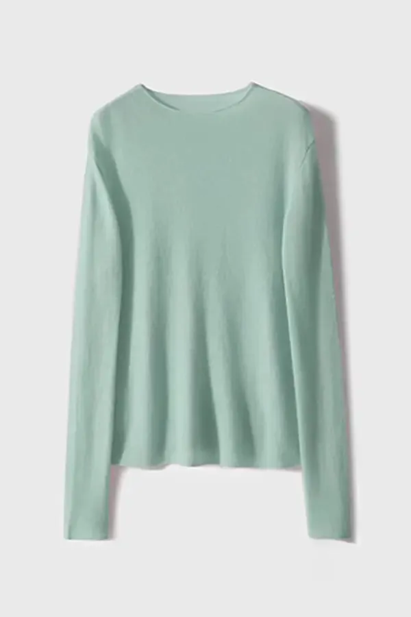 Lightweight Cashmere Crew Neck Sweater