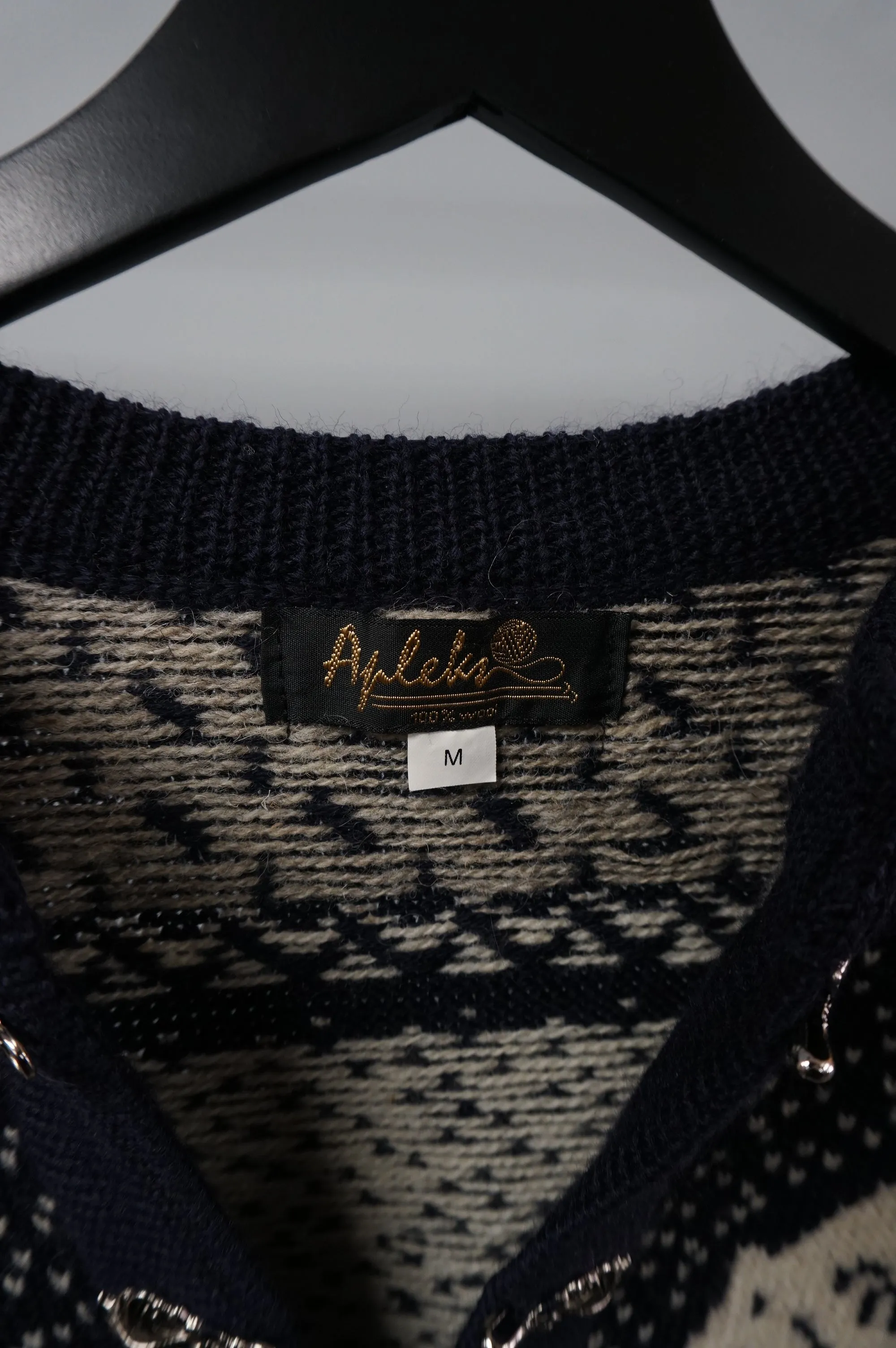 (M) Vtg 100% Wool Polar Bear Sweater