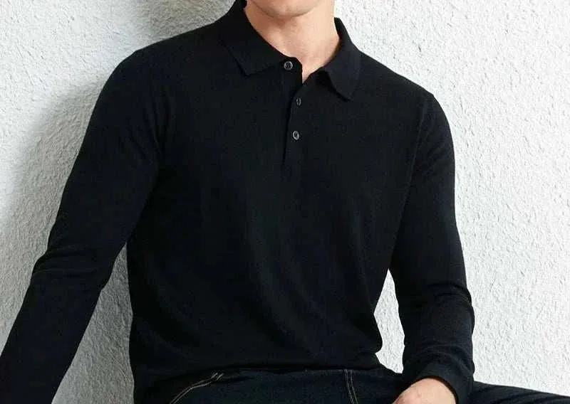 Slim fit wool autumn sweater