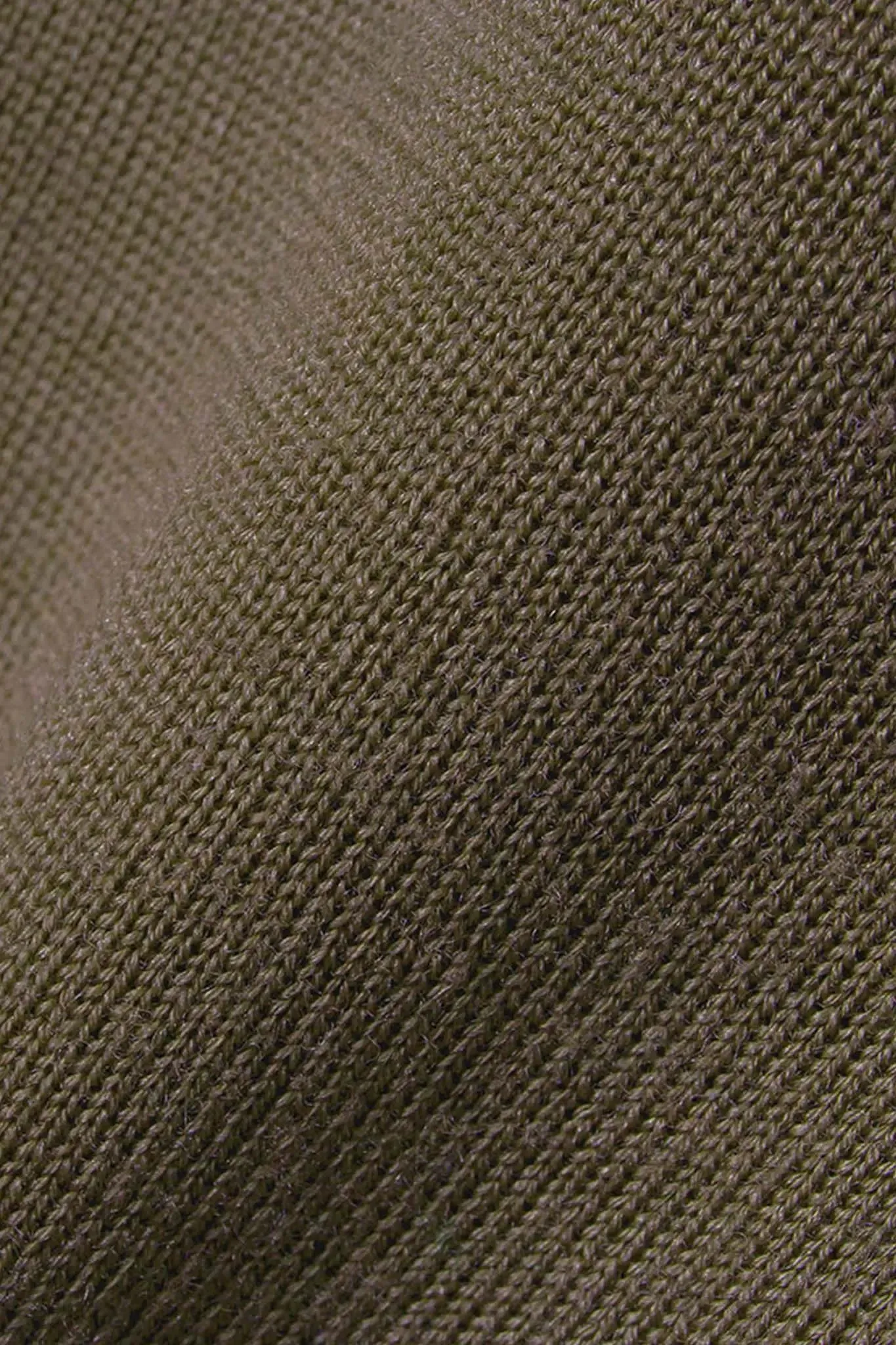 Slim Seamless Wool Turtleneck Sweater
