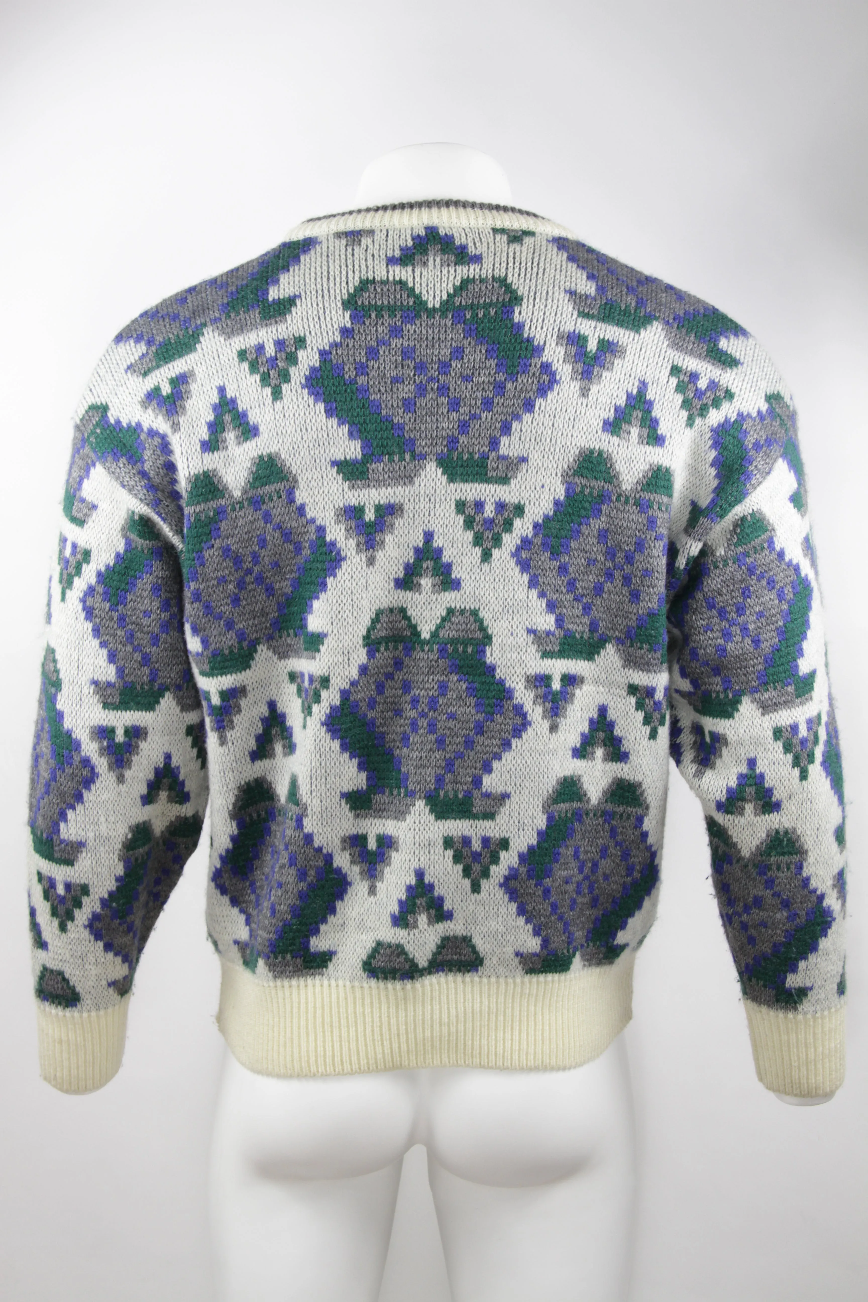 Vintage 80/90s Patterned Knitted Jumper - L